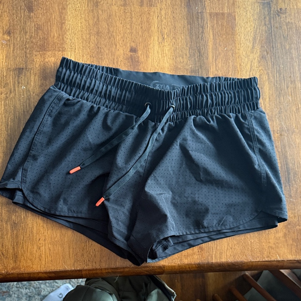 ZYIA Women's Black Athletic Shorts